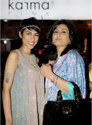 Saba Hameed Hot Sexy Bikini Pics