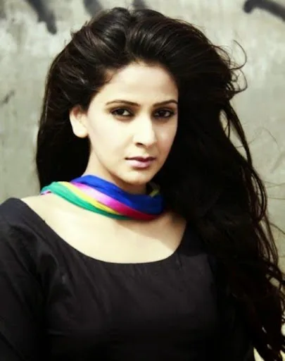 Saba Qamar Hot Sexy Bikini Wallpaper