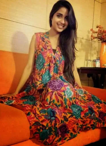 Saboor Ali Hot Sexy Bikini Wallpapers