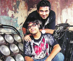 Sachin Jigar Hot Scene Shirtless Body Images
