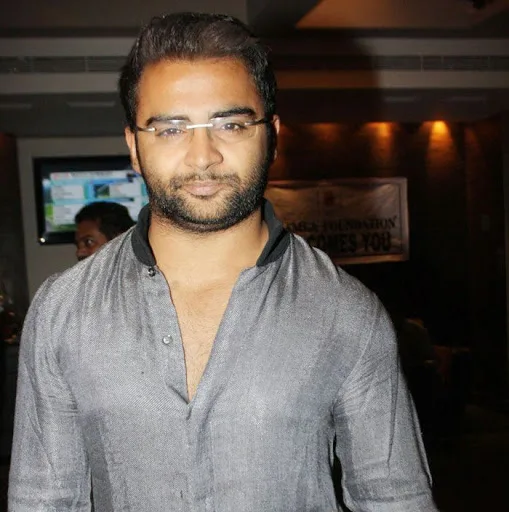 Sachin-Joshi-Hot-Pics