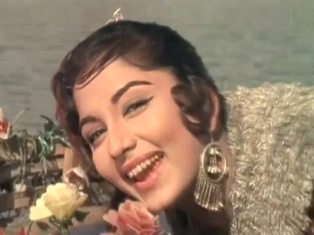 Sadhana-Hot-Bikini-Images