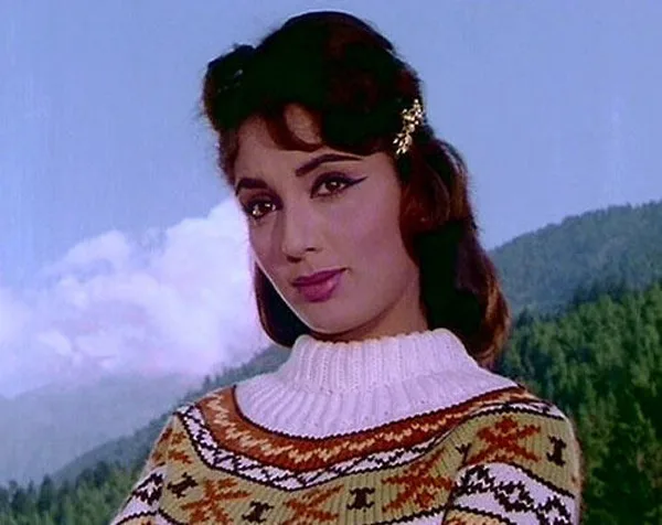 Sadhana-Hot-Bikini-Pics