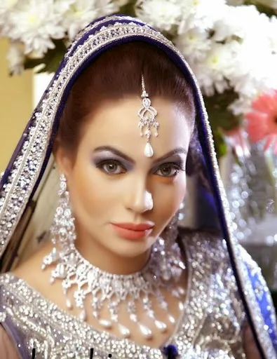 Sadia Imam Hot Sexy Bikini Images