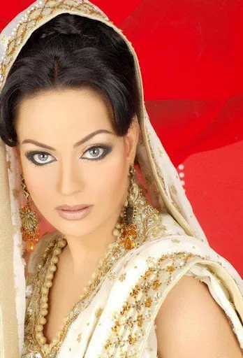 Sadia Imam Hot Sexy Bikini Photos