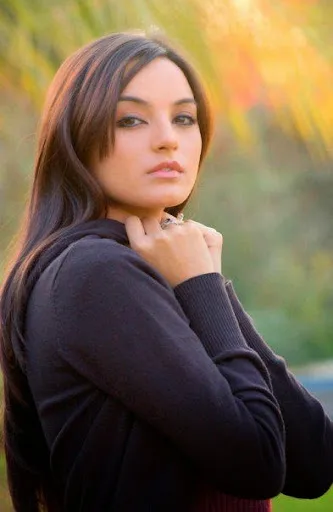 Sadia Khan Hot Sexy Bikini Pictures