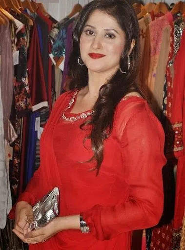 Sahiba Afzal Hot Sexy Bikini Pic
