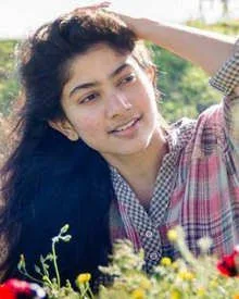 Sai-Pallavi-Hot-Bikini-Photos