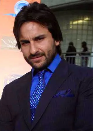 Saif Ali Khan Hot Scene Shirtless Body Pic