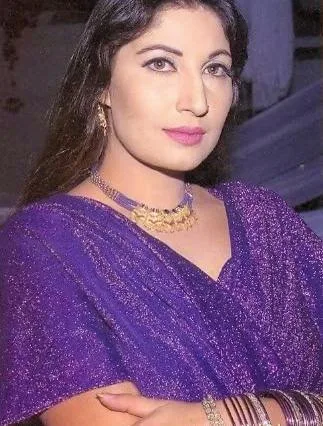 Saima Khan Hot Sexy Bikini Images, Photos, Pics, Stills