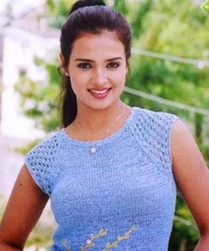 Saloni Aswani Hot Sexy Bikini Photos