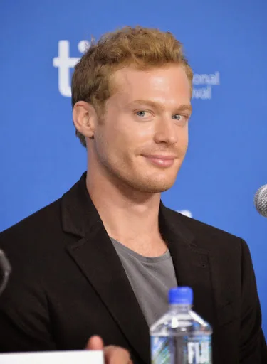 Sam-Reid-Still