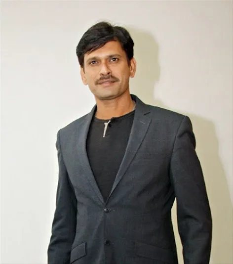 Sameer Dharmadhikari Hot Photos