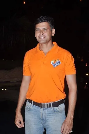 Sameer Dharmadhikari Hot Stills