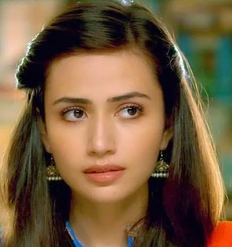 Sana Javed Hot Sexy Bikini Pic