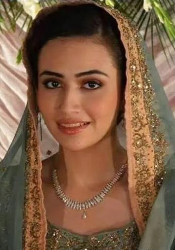 Sana Javed Hot Sexy Bikini Pictures