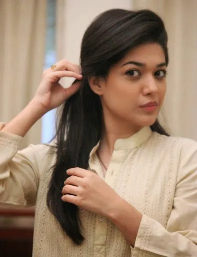 Sanam Jung Hot Sexy Bikini Images