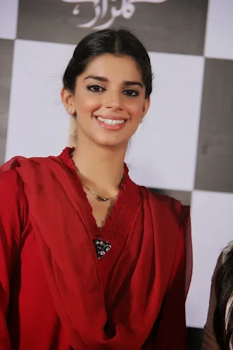 Sanam Saeed Hot Gallery, Bikini Images, Photos, Pics