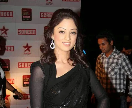 Sandeepa Dhar Hot Bikini Wallpapers