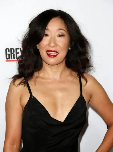 Sandra Oh Hot Sexy Bikini Pic