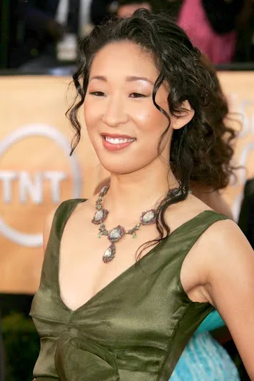 Sandra Oh Hot Sexy Bikini Wallpapers