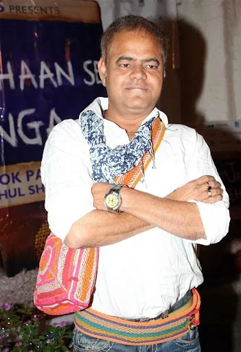 Sanjay Mishra Comedy Scene Images, Photos, Stills, Pics, Image Gallery