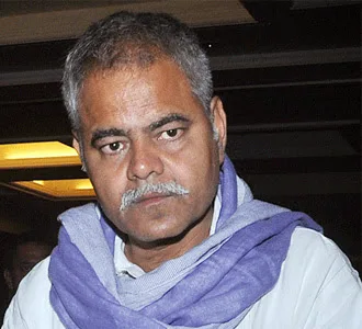 Sanjay Mishra Comedy Scene Pics