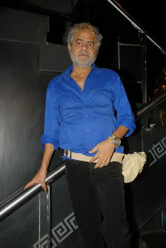 Sanjay Mishra Comedy Scene Wallpapers