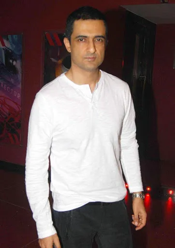 Sanjay-Suri-Pics