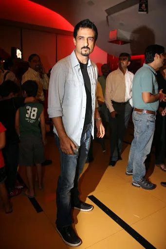 Sanjay-Suri-Still