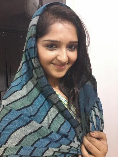 Sanusha-Hot-Bikini-Stills
