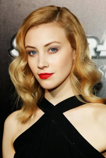 Sarah Gadon Hot Sexy Bikini Images