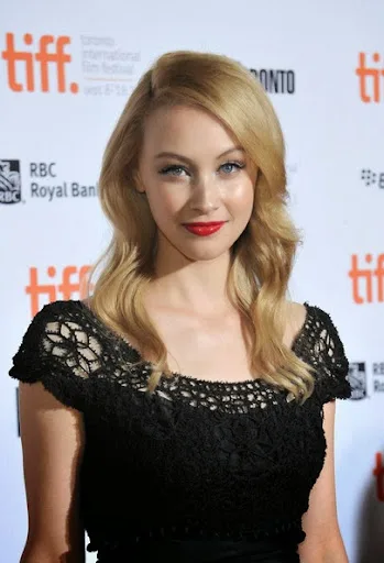 Sarah Gadon Hot Sexy Bikini Pic