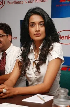 Biography of Sarah Jane Dias, Filmography, DOB, Height