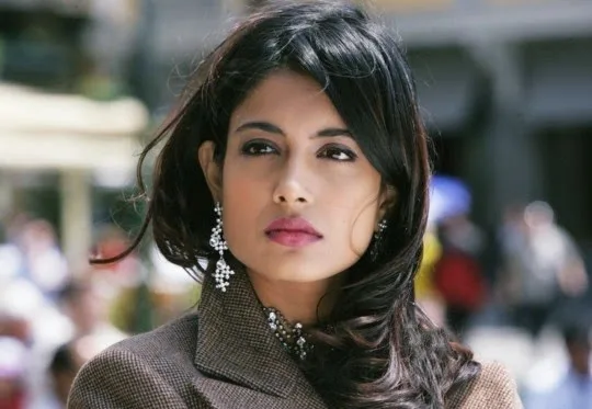 Sarah-Jane Dias Hot Sexy Bikini Bra Wallpaper