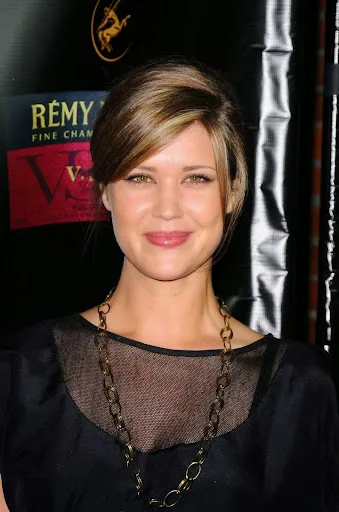 Sarah Lancaster Hot Sexy Bikini Still