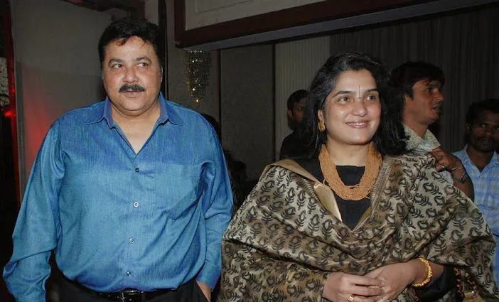 Satish Shah Hot Scene Shirtless Body Image Gallery