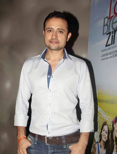 Satyadeep Mishra Photo Gallery, Family Photos, Latest Images