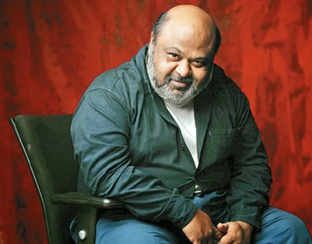 Saurabh Shukla Hot Scene Shirtless Body Photos