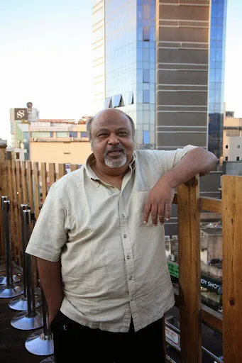 Saurabh Shukla Hot Scene Shirtless Body Wallpapers