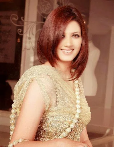 Savera Nadeem Hot Sexy Bikini Wallpapers