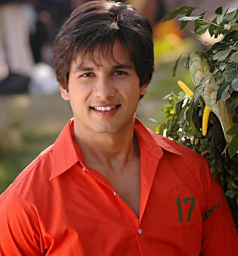 Shahid Kapoor Hot Images, Gallery, Photos, Pics, Stills