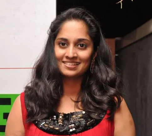 Shalini-Hot-Bikini-Photos