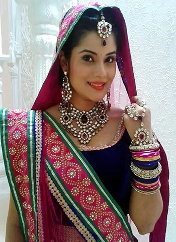 Shamin-Mannan-Hot-Bikini-Still