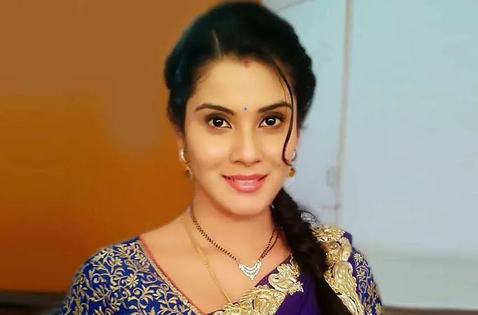 Shamin-Mannan-Hot-Bikini-Image