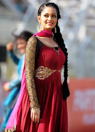 Sheena-Chohan-Hot-Bikini-Wallpaper