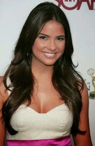 Shelley Hennig Hot Sexy Bikini Pictures