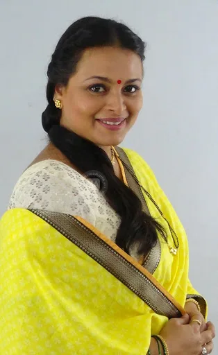 Shilpa-Shirodkar-Hot-Bikini-Pic