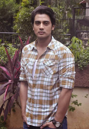 Shiv-Pandit-Stills