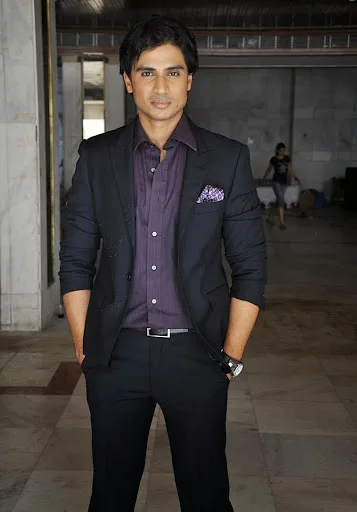 Shiv-Pandit-Still